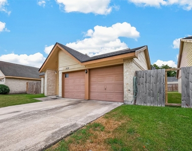 1414 Elkwood Drive - Photo Thumbnail 2