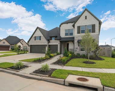 1211 Morning Rose Drive - Photo Thumbnail 1