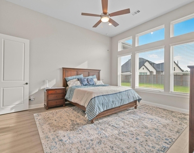 1211 Morning Rose Drive - Photo Thumbnail 21