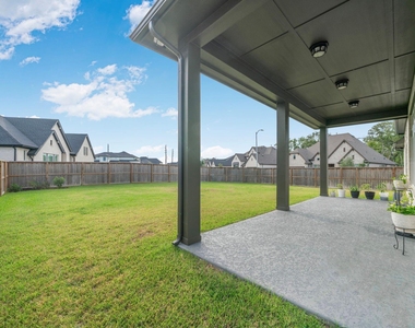 1211 Morning Rose Drive - Photo Thumbnail 5