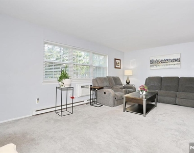 66 S Franklin - Photo Thumbnail 6