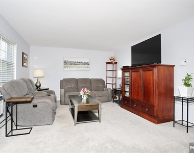 66 S Franklin - Photo Thumbnail 7