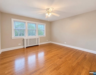 98 Farview - Photo Thumbnail 5