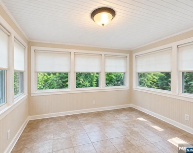 98 Farview - Photo Thumbnail 4