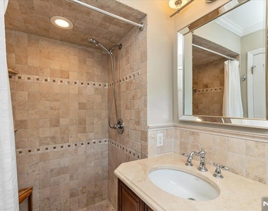 54 Spruce - Photo Thumbnail 15