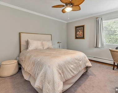 54 Spruce - Photo Thumbnail 24