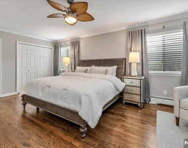 54 Spruce - Photo Thumbnail 11