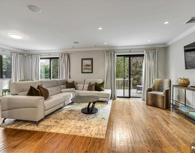 54 Spruce - Photo Thumbnail 2