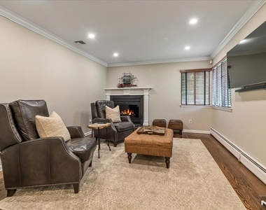 54 Spruce - Photo Thumbnail 9