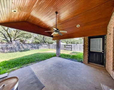 4811 Cottage Stone Lane - Photo Thumbnail 2