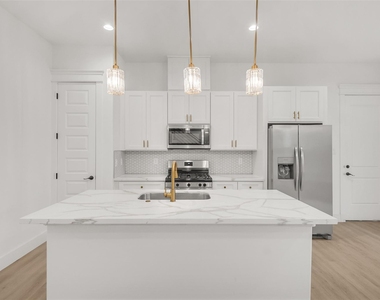 3824 Lynnfield Street - Photo Thumbnail 5