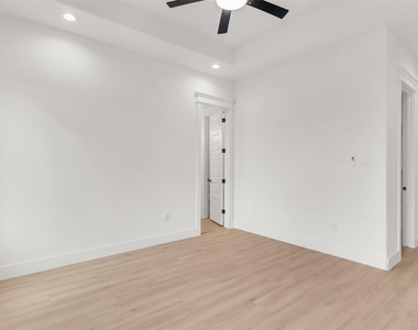 3824 Lynnfield Street - Photo Thumbnail 11