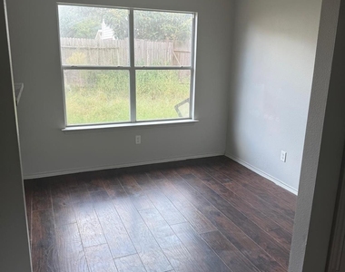 11714 Cotton Brook Court - Photo Thumbnail 4