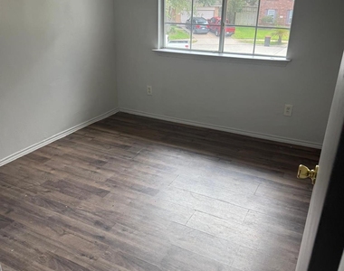 11714 Cotton Brook Court - Photo Thumbnail 6