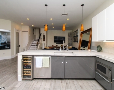 647 110th Avenue N - Photo Thumbnail 45