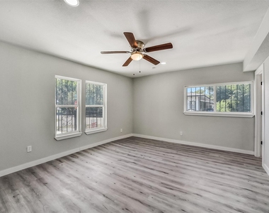 1912 Gentry Street - Photo Thumbnail 26