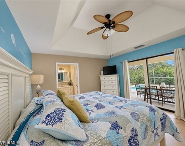 1228 Lastrada Lane - Photo Thumbnail 13