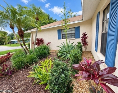 1228 Lastrada Lane - Photo Thumbnail 21