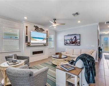 14471 Stillwater Way - Photo Thumbnail 7