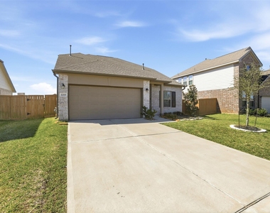 32315 Melbrooke Drive - Photo Thumbnail 3