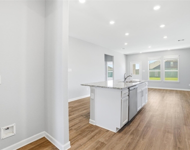 32315 Melbrooke Drive - Photo Thumbnail 6