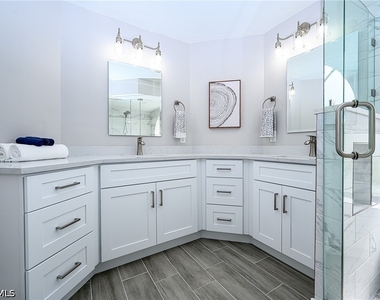 583 Beachwalk Circle - Photo Thumbnail 17