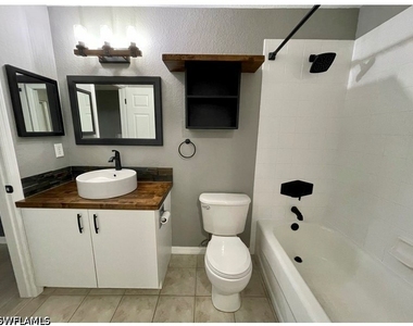 27095 Matheson Avenue - Photo Thumbnail 7