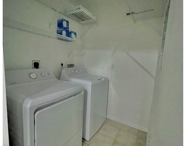 27095 Matheson Avenue - Photo Thumbnail 8