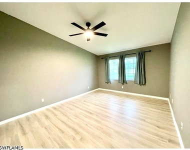 27095 Matheson Avenue - Photo Thumbnail 4