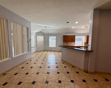 14310 Cypress Green Drive - Photo Thumbnail 11