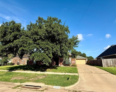 14310 Cypress Green Drive - Photo Thumbnail 2
