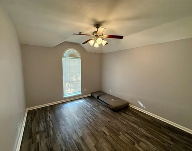 14310 Cypress Green Drive - Photo Thumbnail 24