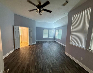 14310 Cypress Green Drive - Photo Thumbnail 16