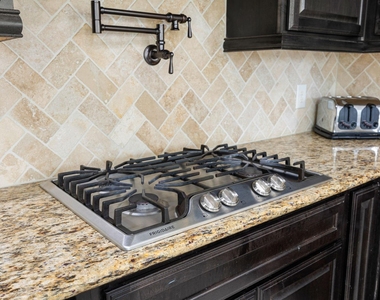 9338 Taylor Cliff Lane - Photo Thumbnail 15