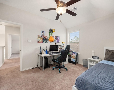 9338 Taylor Cliff Lane - Photo Thumbnail 37
