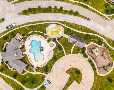 9338 Taylor Cliff Lane - Photo Thumbnail 44