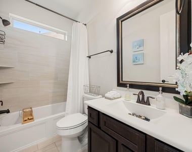 9338 Taylor Cliff Lane - Photo Thumbnail 26