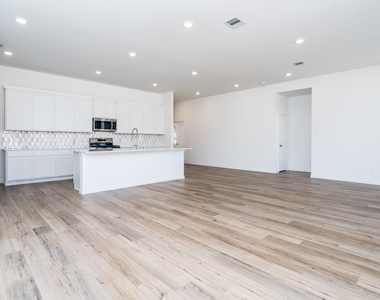 31918 Sorrel Copley Lane - Photo Thumbnail 7