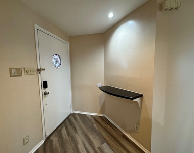 1306 Marina Bay Drive - Photo Thumbnail 3