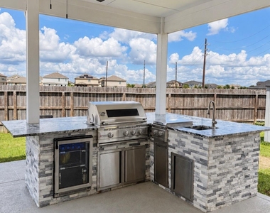 4611 Little Meadow Lane - Photo Thumbnail 2