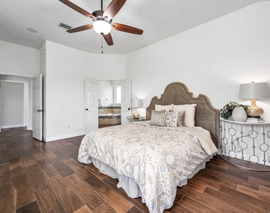 1418 Wellshire - Photo Thumbnail 18