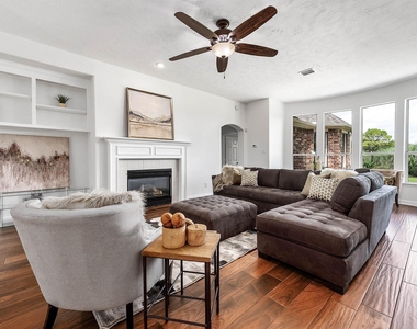 1418 Wellshire - Photo Thumbnail 9