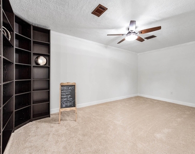 1418 Wellshire - Photo Thumbnail 29