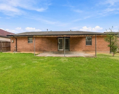 5223 Heathercrest Street - Photo Thumbnail 20