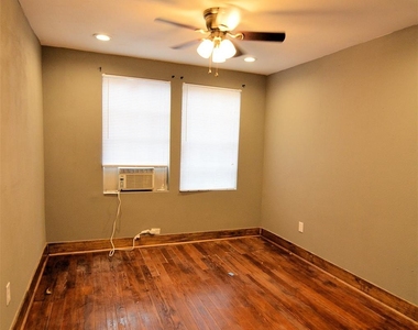 2123 Marion Street - Photo Thumbnail 5