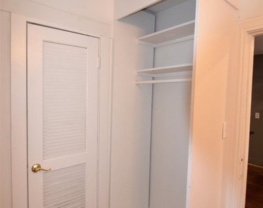 2123 Marion Street - Photo Thumbnail 10