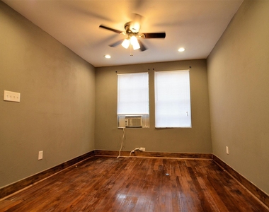 2123 Marion Street - Photo Thumbnail 6