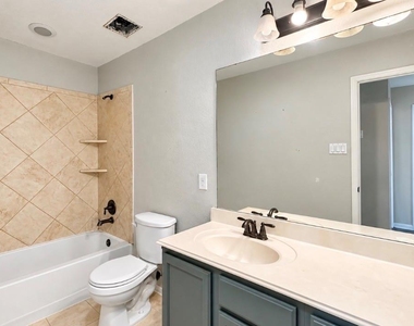 3609 Belmore Lane - Photo Thumbnail 19