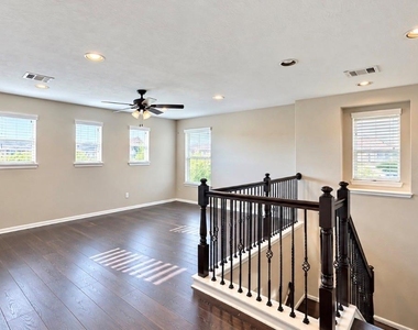 3609 Belmore Lane - Photo Thumbnail 13