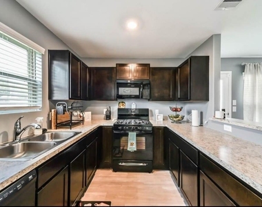 162 Kelly Street - Photo Thumbnail 4